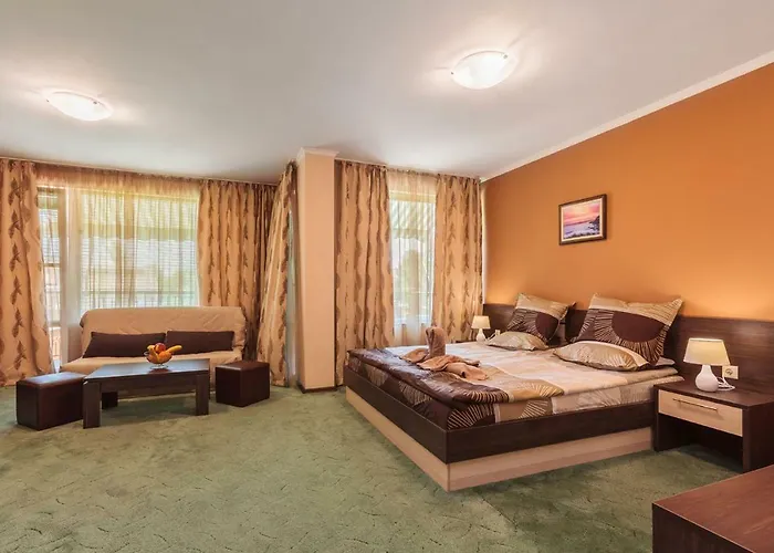 Brigantina Casa de hóspedes 3*