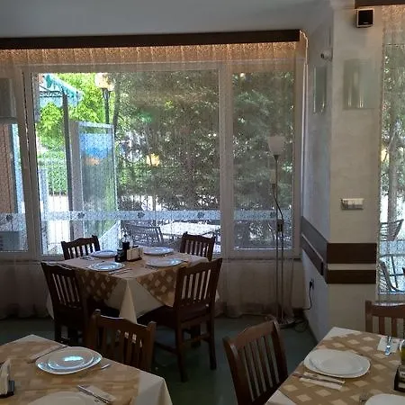 Brigantina Πανσιόν 3*