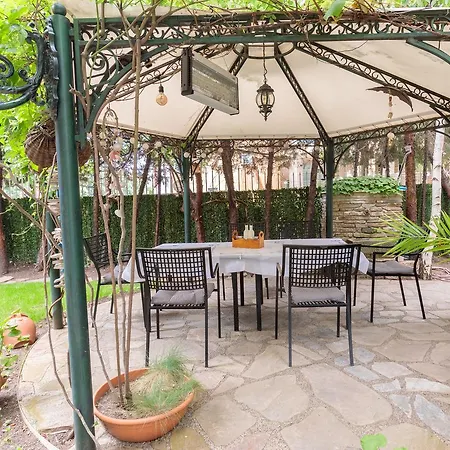 Brigantina Guest house 3*