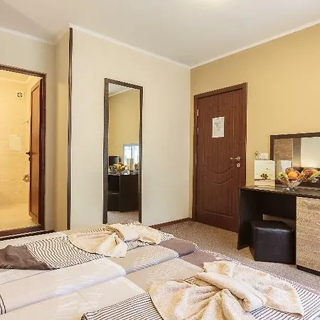 Brigantina Guest house 3*
