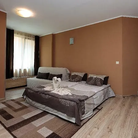 Guest house Brigantina 3*