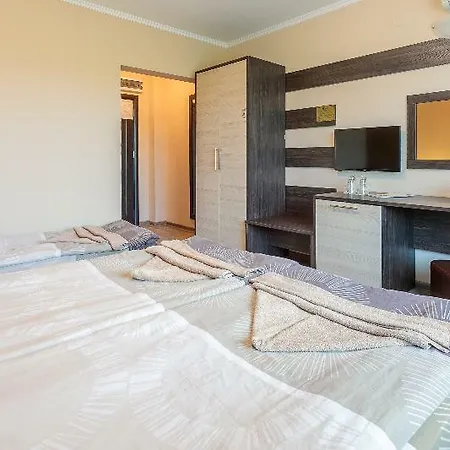 Guest house Brigantina 3*