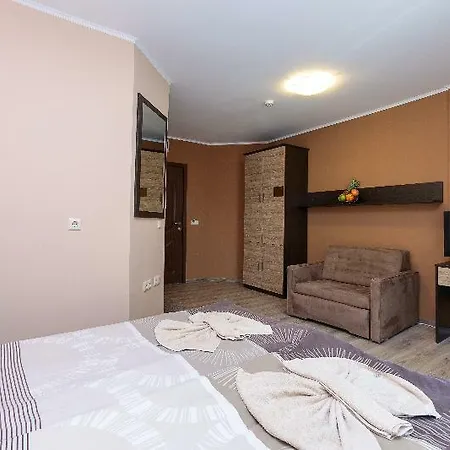Brigantina 3*