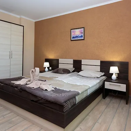 Brigantina 3*