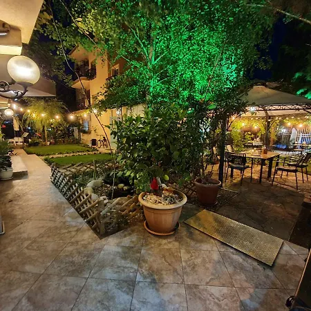 Brigantina Πανσιόν Νεσέμπαρ