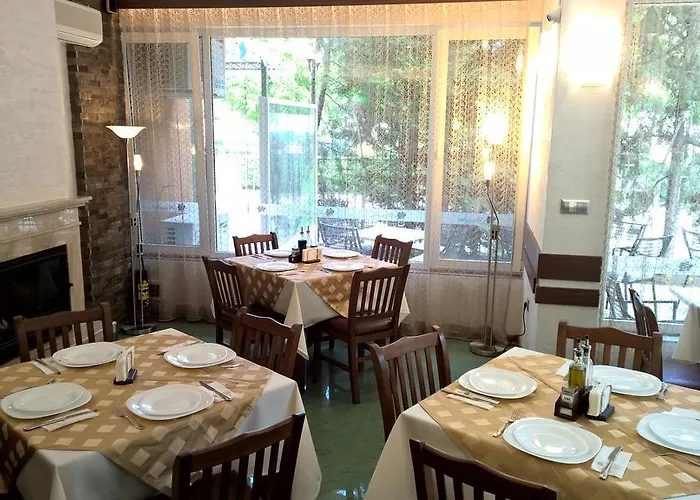 Brigantina Νεσέμπαρ